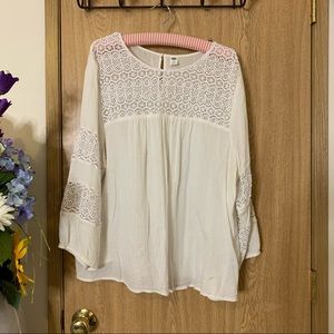 Old Navy White Long Sleeve Flowey Top XXL